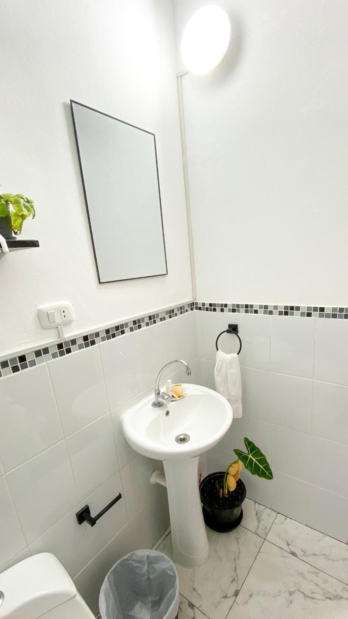 2 Beds With Garden View And Terrace *